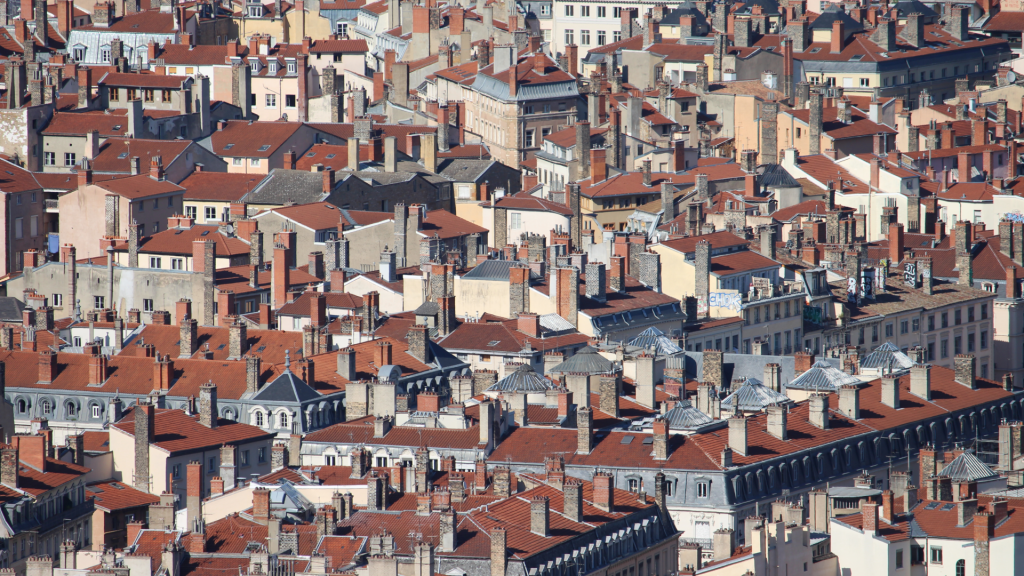 LIBS International Business School Lyon - VETE Education And Travel